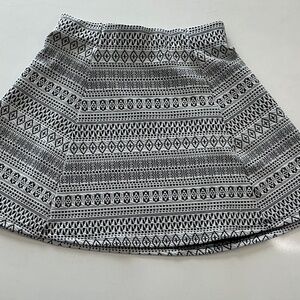 Skater Skirt Garage Grunge festival Tribal print size XS black and white